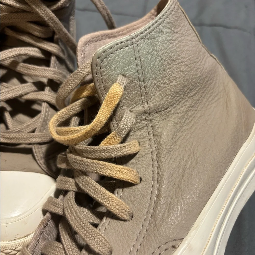 CONVERSE CHUCK TAYLOR High-Top Stone Leather 70 Hi Sneakers Women’s Size 5.5 - Picture 9 of 9